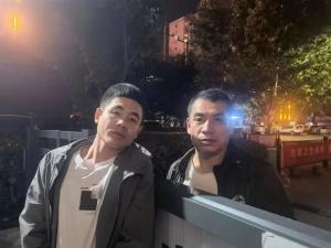 市文旅集團(tuán)一線戰(zhàn)“疫”之：古有木蘭替父從軍，今有老翁代子抗“疫”——集團(tuán)員工父子王小強(qiáng)、王浩的抗“疫”故事